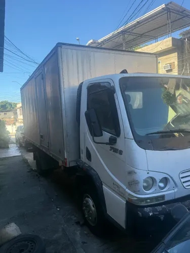 Mercedes Accelo 715C 3/4 2004
