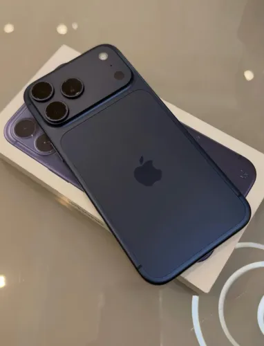 iPhone 17 Pro Max 256GB Azul 1 mês de uso!! 