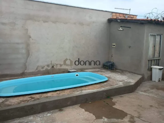 Casa à venda no Parque dos Girassóis, em Uberaba 3 quartos, piscina e 2 vagas