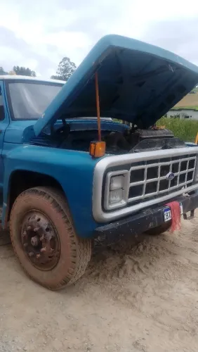 Ford f600 caçamba aceita troca 