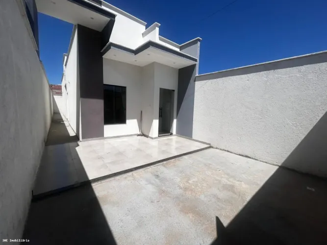 Casa para Locação em Guanambi, Renascer 2, 2 dormitórios, 1 banheiro, 1 vaga