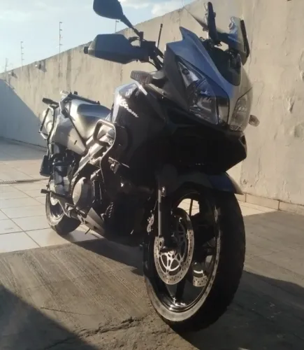 DL V-strom 1000