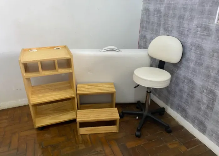 Kit Estética Audrey: Maca Portátil Start, Carrinho, Escadinha e Mocho