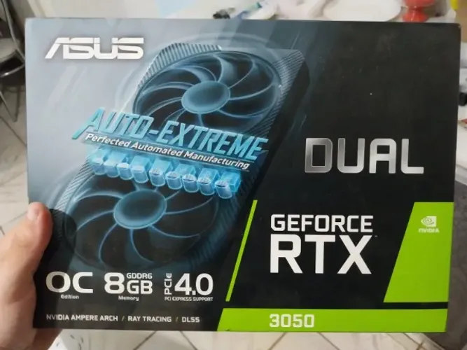 Placa de video RTX 3050 8 GB Asus