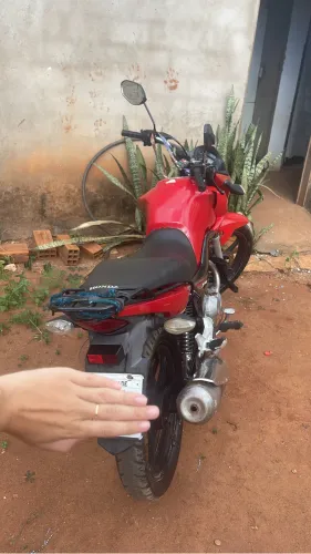 Vende-se ou troco moto 160 