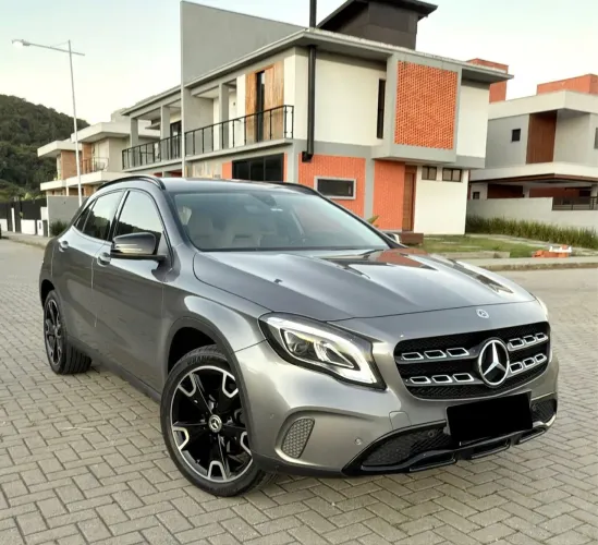 Mercedes-Benz GLA-200 GLA 200 Night 1.6. TB 16V Flex Aut. 2019