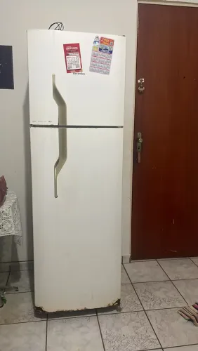 Geladeira frost free leia o anúncio