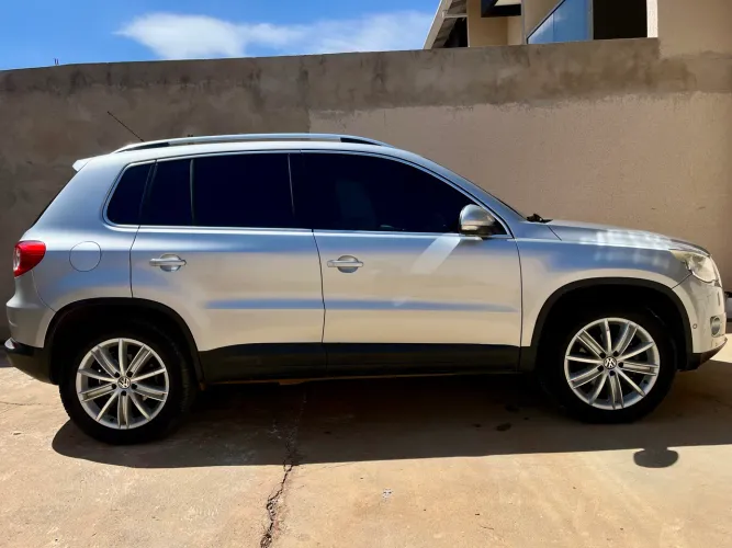 Volkswagen Tiguan 2.0 TSI 16V 200cv Tiptronic 5P 2011