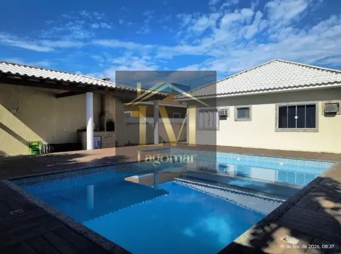 Casa a venda com 3 quartos em condomínio em Praia Seca