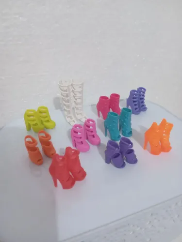 Lote 10 sapatos/sandálias originais da boneca barbie-mattel 
