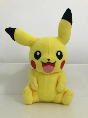 Pelúcia Pikachu 