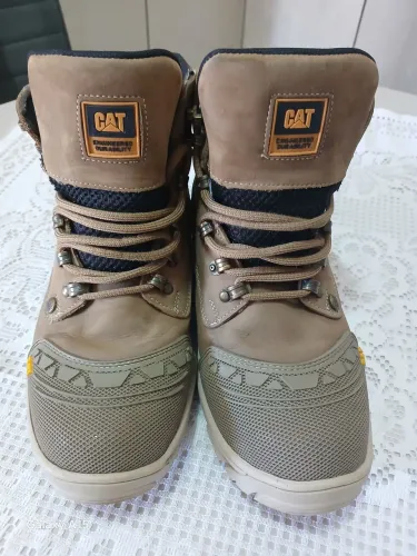 Bota Cartepillar couro