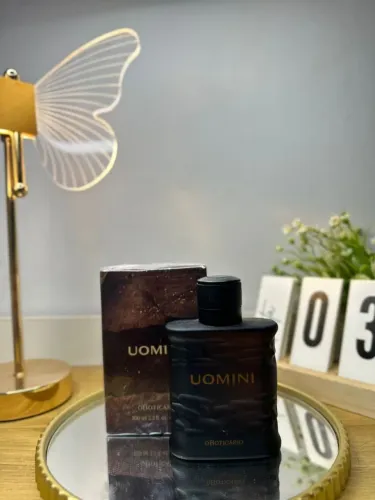 Perfume oumini