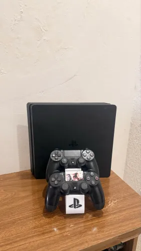 PS4 SLIM