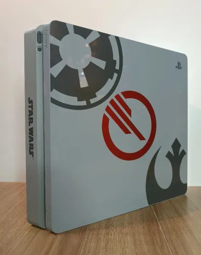 Ps4 slim Star Wars limited edtion