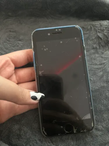 Iphone 8 por 180,00