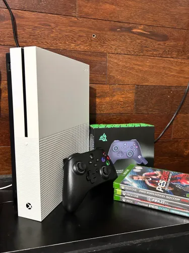 Xbox one s semi novo