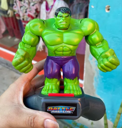 Brinquedo Hulk interativo Battle Masters