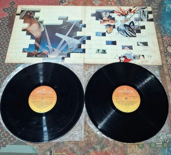 Disco Vinil duplo Pink Floyd The Wall original década de 70. Exelente estado.