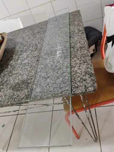 Prateleira de Vidro