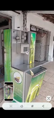 Garapeira/moenda de cana elétrica em inox, modelo comercial para caldo de cana.
