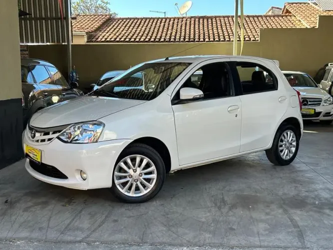 Toyota Etios XLS 1.5 Flex 16V 5P Mec. 2016