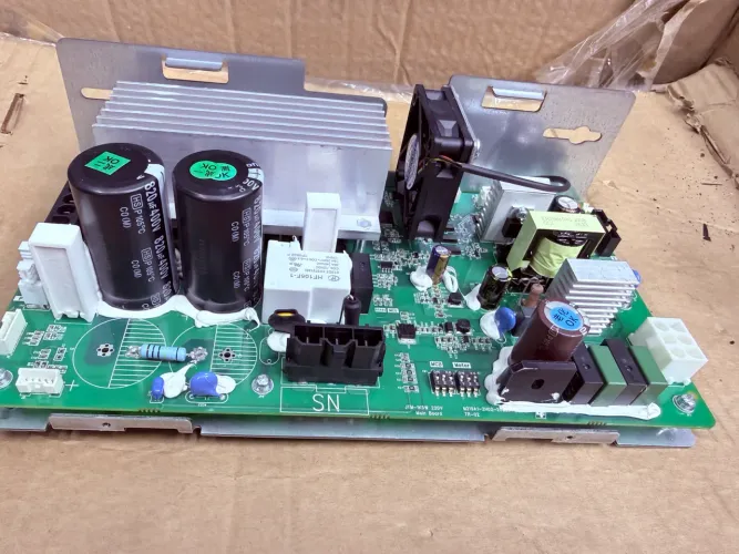 INVERSOR / PLACA DE CONTROLE ESTEIRA MATRIX T600X 