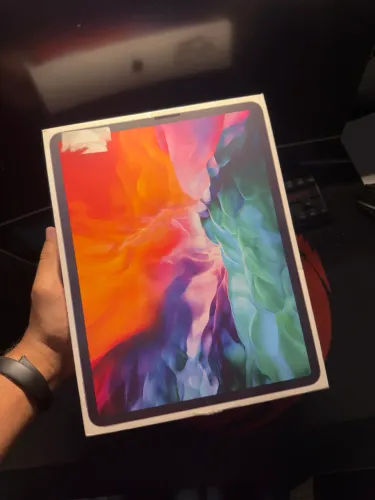iPad Pro 12,9 polegadas (4ª geração - 2020) 128gb