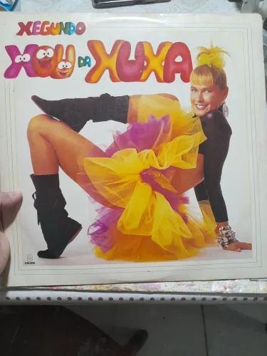 Vinil xuxa com capa, encarte e foto autografada