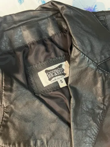 Blazer de couro legítimo. Marca Couros Brasil