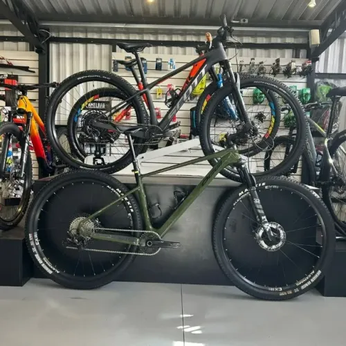 Bicicleta Oggi Agile Pro XT- Tamanho L-19"- Seminova