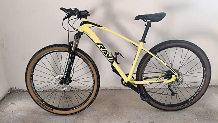 Bike RAVA parece Carbono