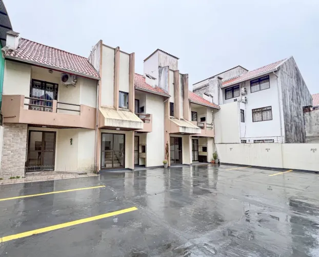 Apartamento Duplex Mobiliado em Caiobá