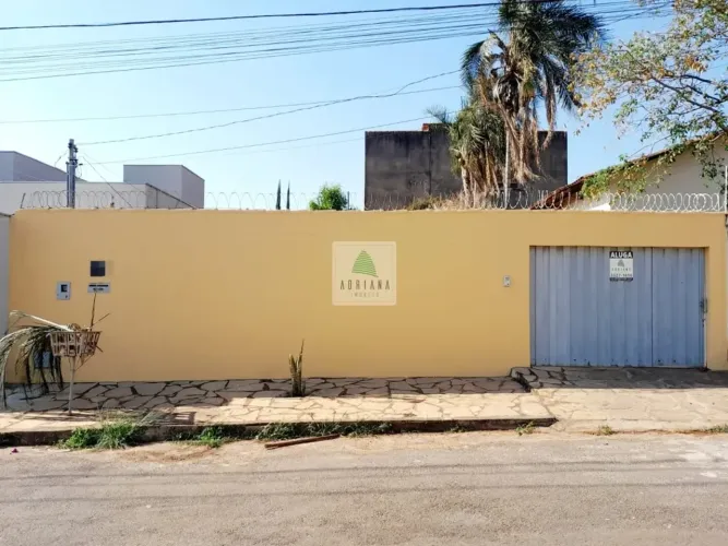 Aluguel Casa Acolhedora Para Jovem Casal Sala Ampla Conjugada Cozinha 2 Quartos amplos Vag