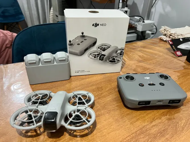 DRONE DJI NEO 1 3 BATERIAS SEMI-NOVO