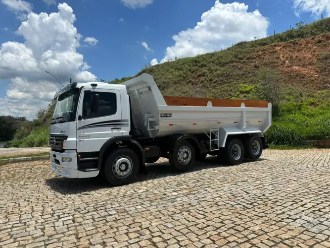 2425 Atego Bitruck impecável