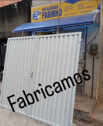 Portão de garagem de ferro
