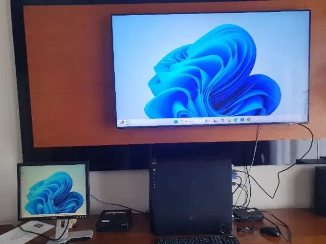 Computador cpu Intel Core i5 7500, 8Gb ddr4, SSD de 120Gb+HDD de 500Gb