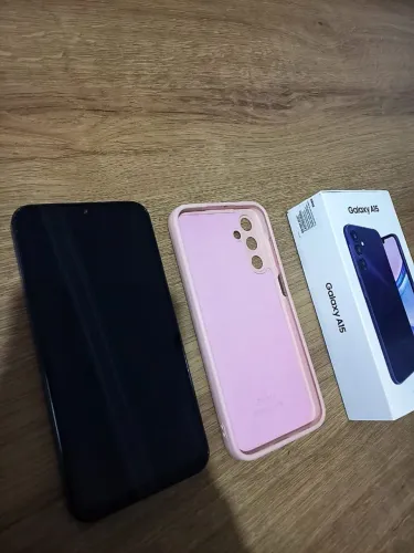 CELULAR+CAPINHA+CARREGADOR+FONE DE OUVIDO COM FIO
