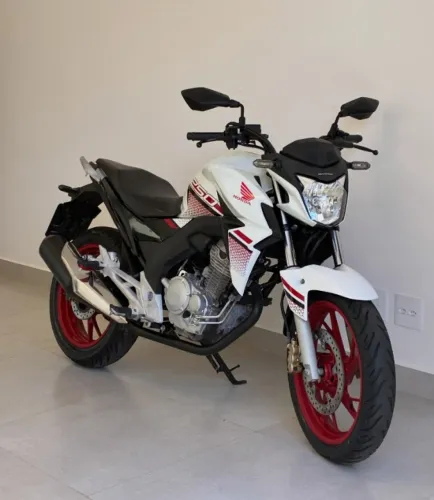 Honda CB250F Twister CBS 2022