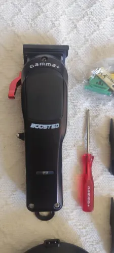 Máquina de cortar cabelo profissional Gamma Busted