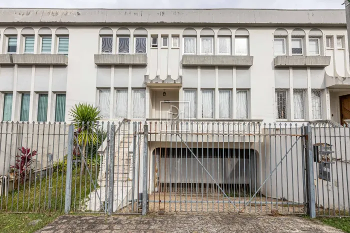 SOBRADO RESIDENCIAL OU COMERCIAL NO ÁGUA VERDE