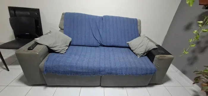 Sofá Cinza Usado 