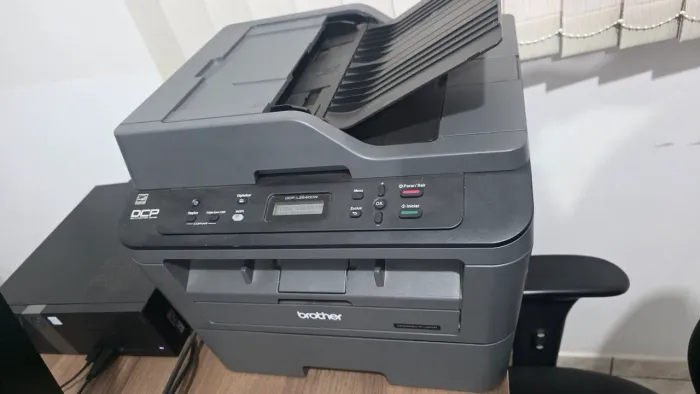 Impressora laser dúplex Brother DW2540