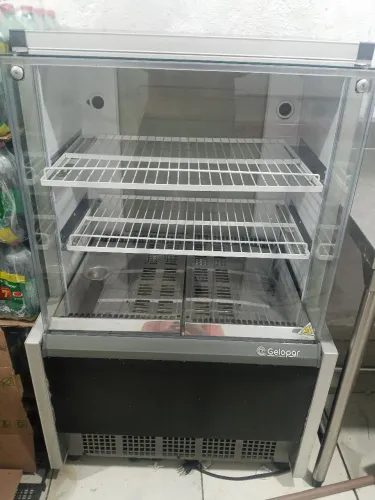 Estufar Gelopar semi nova