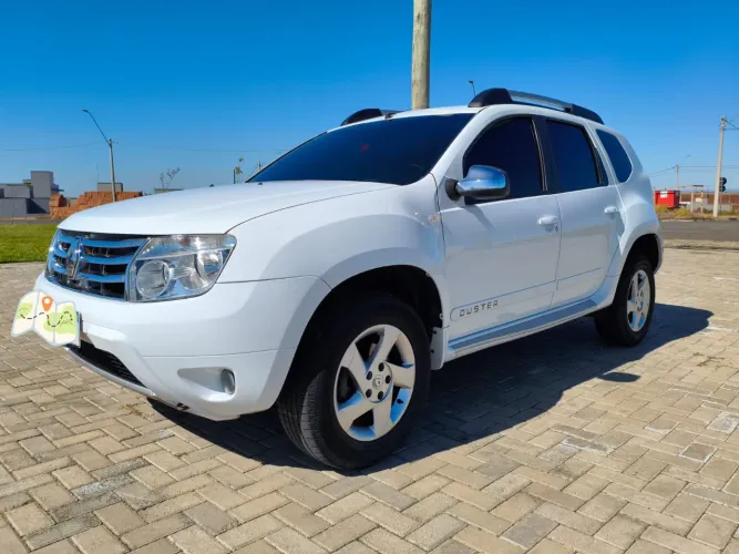 Renault Duster Dynamique 2.0 Hi-flex 16V Aut. 2014
