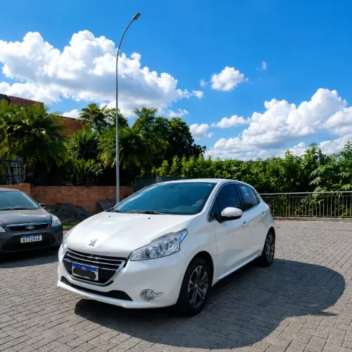 Peugeot 208 Griffe 1.6 Flex 16V 5P Aut. 2015