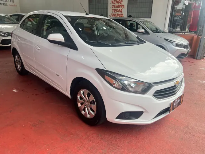 Chevrolet Onix Hatch LT 1.0 8V Flex Mec. 4P 2019