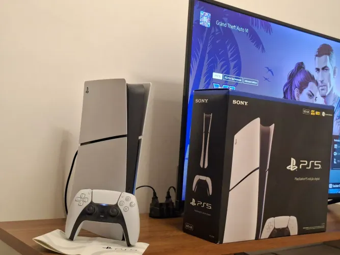 PS5 Slim Midia Digital 825GB