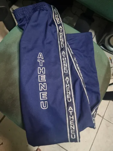 Calça helanca colegio Atheneu tamanho M